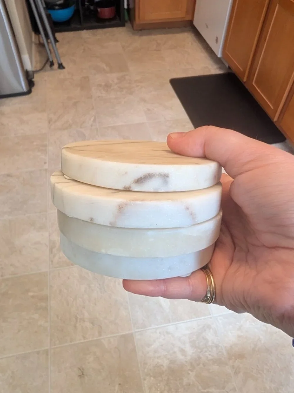 Marble Coasters Round Set of 4 White Tan Veining Heavy Duty Quiet Luxury Minimal